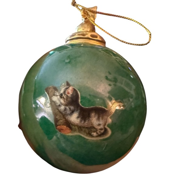 Bradford Editions Kitten Porcelain Ornaments “Prairie Frolic” & “Meadow Musings” - Picture 4 of 10